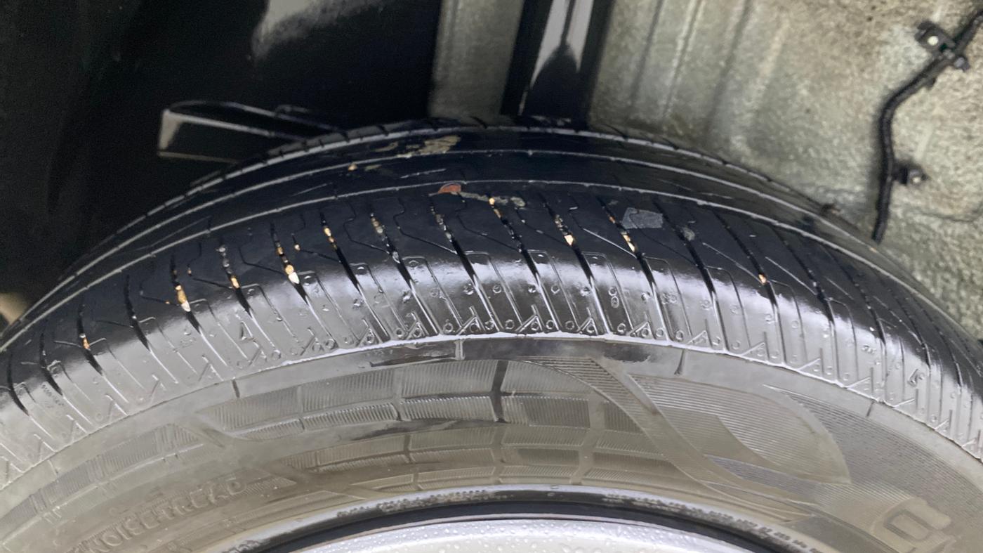 2025 Tata PUNCH Adventure Plus AMT, Petrol, Automatic, 22,576 km, Right Rear Tyre Tread