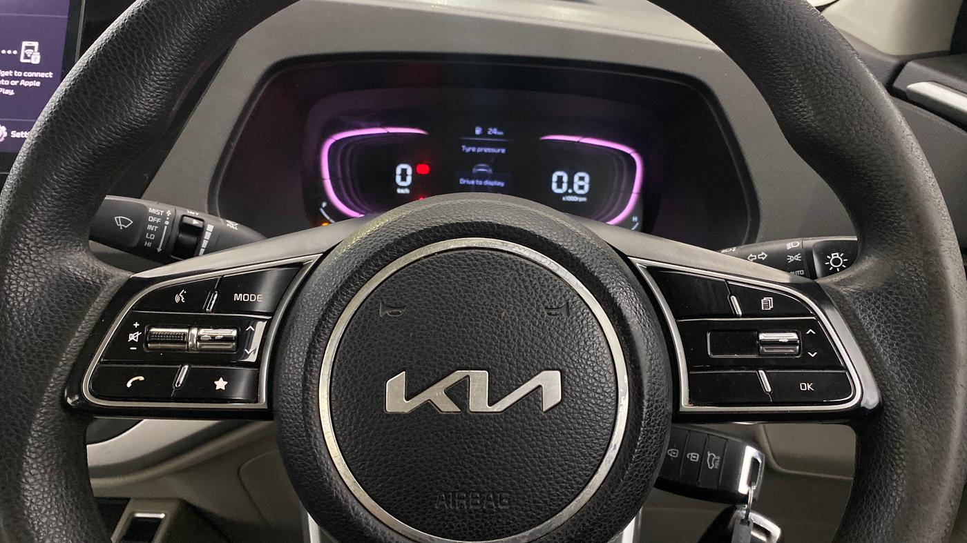 2023 KIA CARENS PRESTIGE 1.5 PETROL 7 STR, Petrol, Manual, 40,272 km, Adaptive Cruise Control