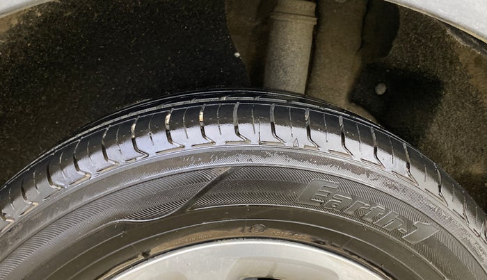 2023 KIA CARENS PRESTIGE 1.5 PETROL 7 STR, Petrol, Manual, 40,272 km, Left Rear Tyre Tread