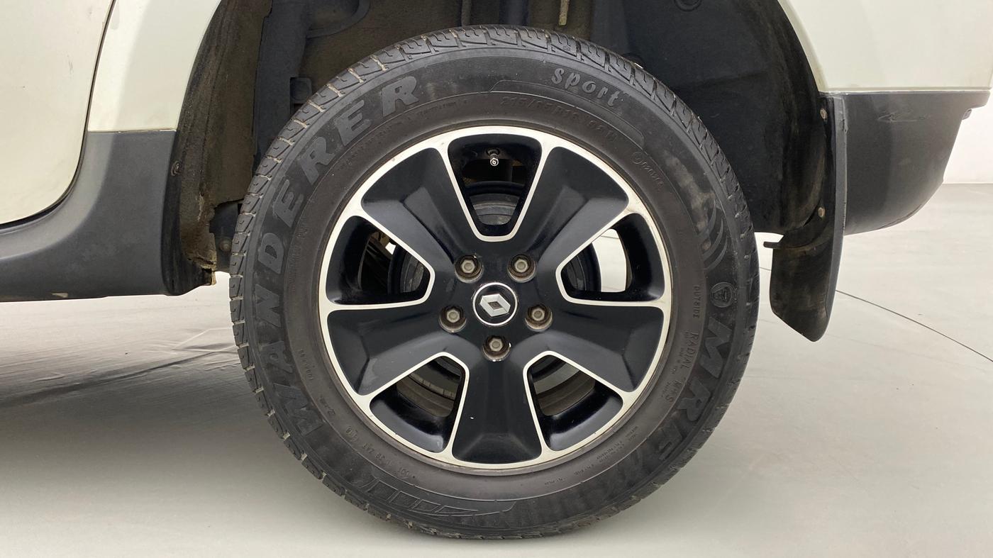 2018 Renault Duster RXS 85 PS, Diesel, Manual, 30,824 km, Left Rear Wheel