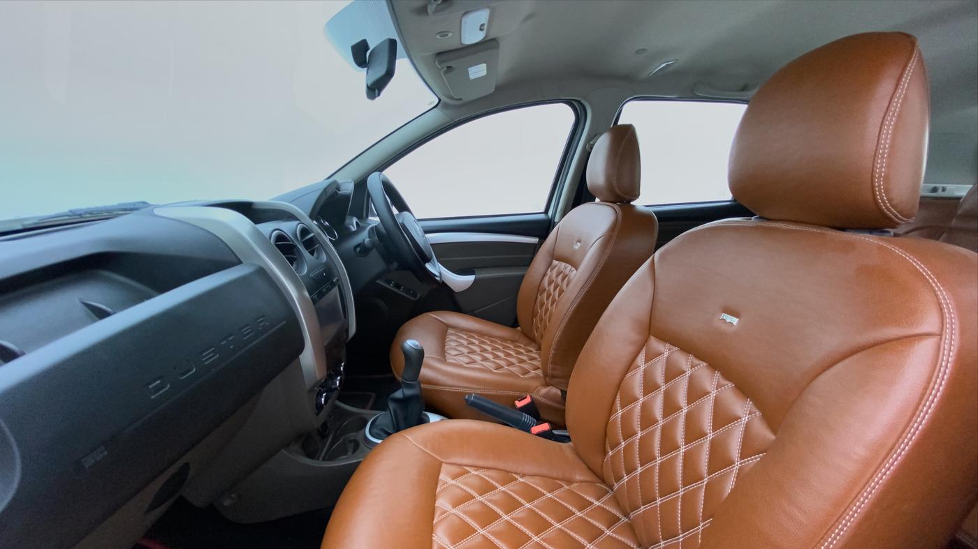 2018 Renault Duster RXS 85 PS, Diesel, Manual, 30,824 km, Right Side Front Door Cabin