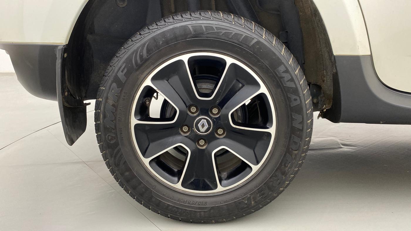 2018 Renault Duster RXS 85 PS, Diesel, Manual, 30,824 km, Right Rear Wheel