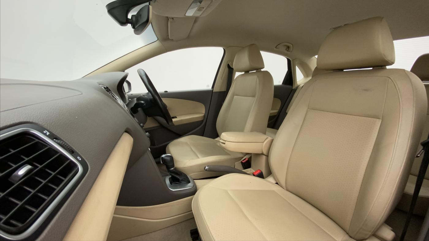 2017 Volkswagen Vento HIGHLINE TDI AT, Diesel, Automatic, 96,740 km, Right Side Front Door Cabin