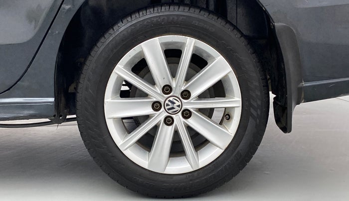 2017 Volkswagen Vento HIGHLINE TDI AT, Diesel, Automatic, 96,740 km, Left Rear Wheel