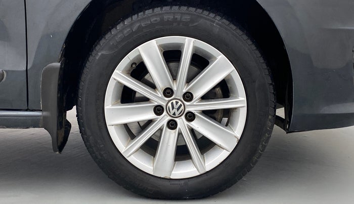 2017 Volkswagen Vento HIGHLINE TDI AT, Diesel, Automatic, 96,740 km, Right Front Wheel