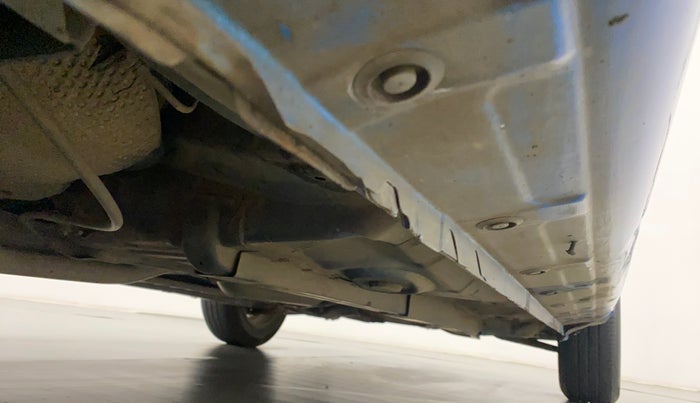 2011 Toyota Etios Liva G, Petrol, Manual, 74,374 km, Right Side Underbody