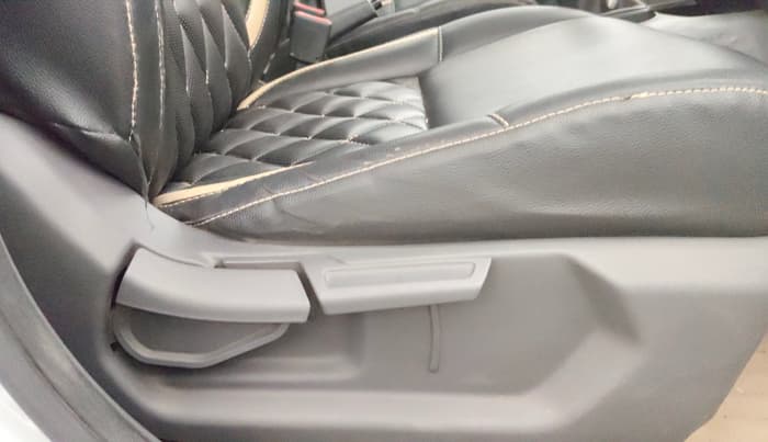 2020 Hyundai GRAND I10 NIOS SPORTZ 1.2 KAPPA VTVT, Petrol, Manual, 62,046 km, Driver Side Adjustment Panel