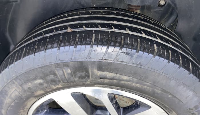 2021 Tata Harrier XZA PLUS 2.0L DUAL TONE, Diesel, Automatic, 1,20,815 km, Right Rear Tyre Tread