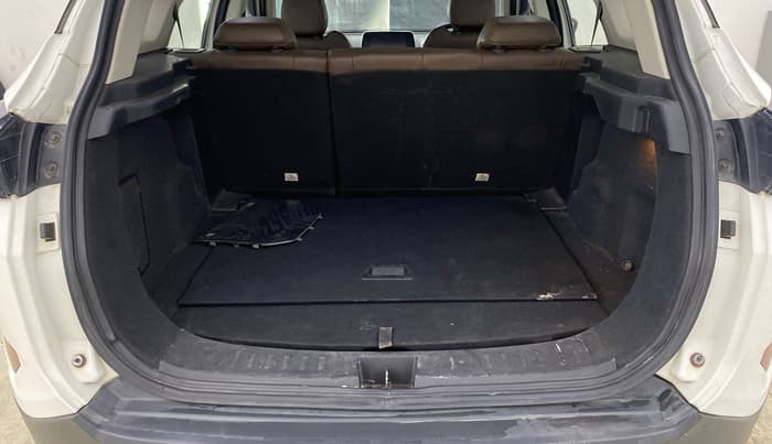 2021 Tata Harrier XZA PLUS 2.0L DUAL TONE, Diesel, Automatic, 1,20,815 km, Boot Inside