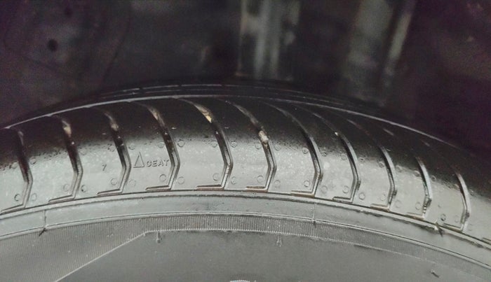 2019 Tata NEXON XZA PLUS PETROL DUAL TONE, Petrol, Automatic, 13,205 km, Left Rear Tyre Tread