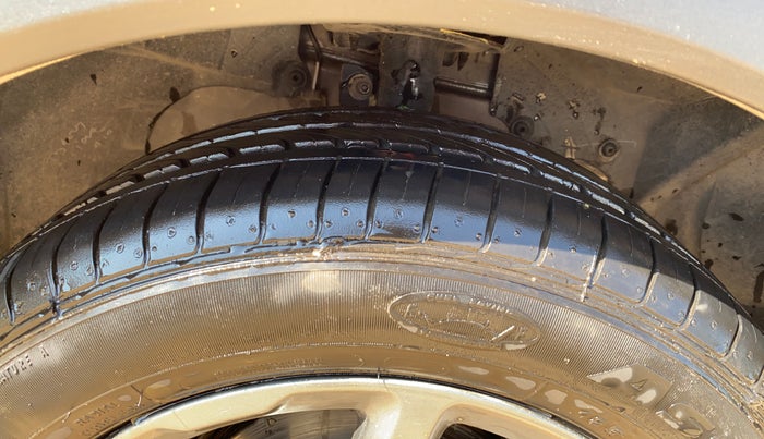 2021 Ford FREESTYLE TITANIUM 1.2 PETROL, Petrol, Manual, 9,796 km, Right Front Tyre Tread