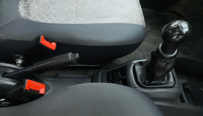 2017 Maruti Alto 800 LXI, Petrol, Manual, 37,164 km, Gear Lever