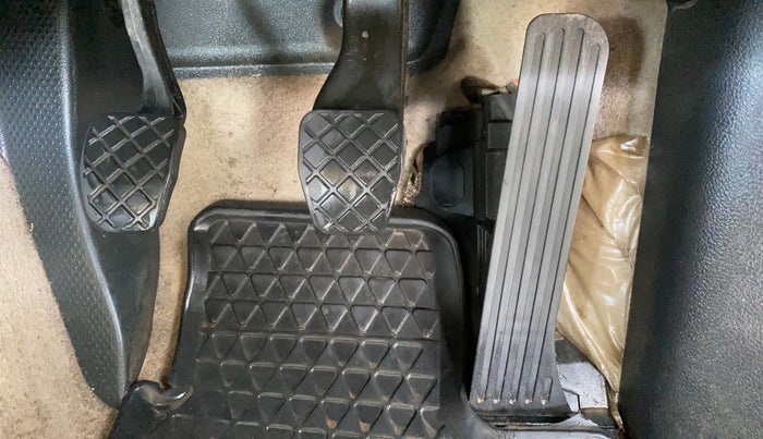 2015 Volkswagen Jetta HIGHLINE TDI, Diesel, Manual, 81,441 km, Pedals