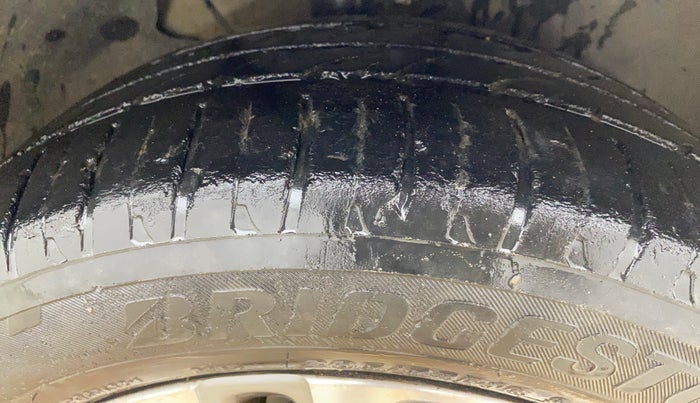 2015 Volkswagen Jetta HIGHLINE TDI, Diesel, Manual, 81,441 km, Right Front Tyre Tread