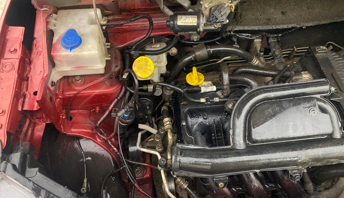 2020 Renault Kwid RXT 1.0 AMT, Petrol, Automatic, 16,301 km, Engine View - Right