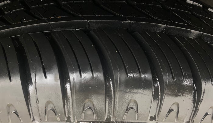 2020 Renault Kwid RXT 1.0 AMT, Petrol, Automatic, 16,301 km, Left Rear Tyre Tread