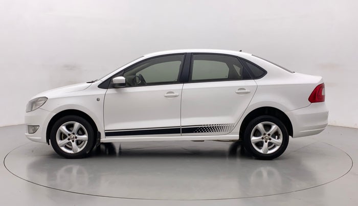 2015 Skoda Rapid 1.5 TDI AT  Ambition Plus, Diesel, Automatic, 93,424 km, Left Side