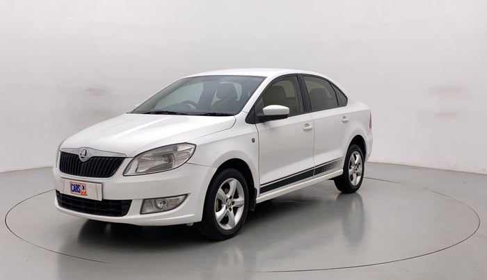2015 Skoda Rapid 1.5 TDI AT  Ambition Plus, Diesel, Automatic, 93,424 km, Left Front Diagonal