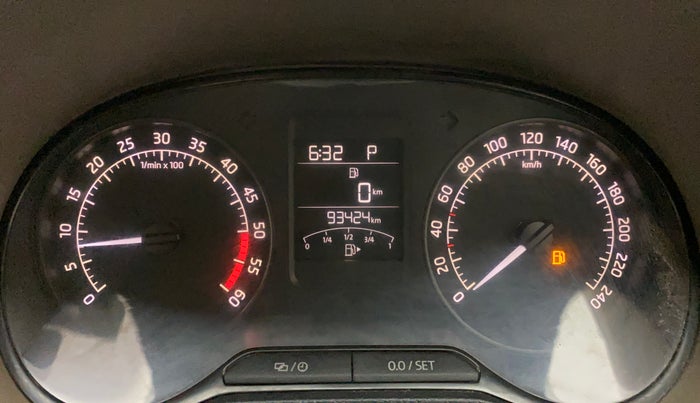 2015 Skoda Rapid 1.5 TDI AT  Ambition Plus, Diesel, Automatic, 93,424 km, Odometer Image