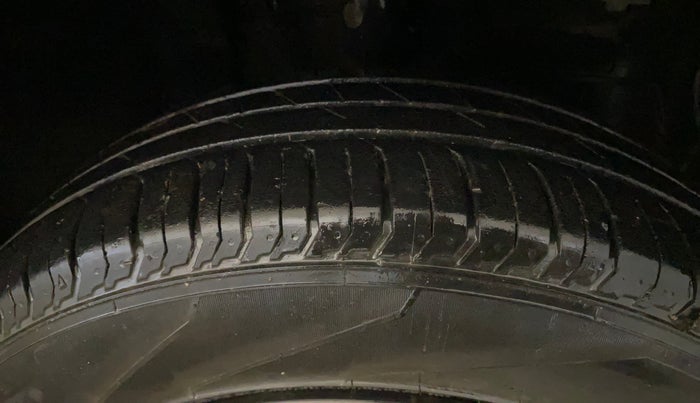 2022 Tata PUNCH PURE MT, Petrol, Manual, 36,416 km, Right Front Tyre Tread