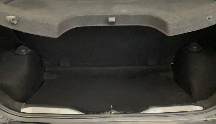 2022 Tata PUNCH PURE MT, Petrol, Manual, 36,416 km, Boot Inside