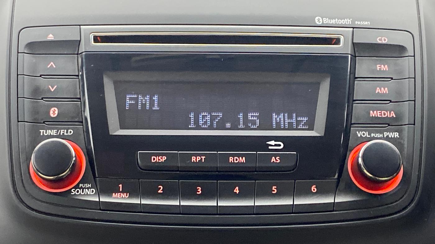 2018 Maruti Dzire VXI, Petrol, Manual, 25,101 km, Infotainment System