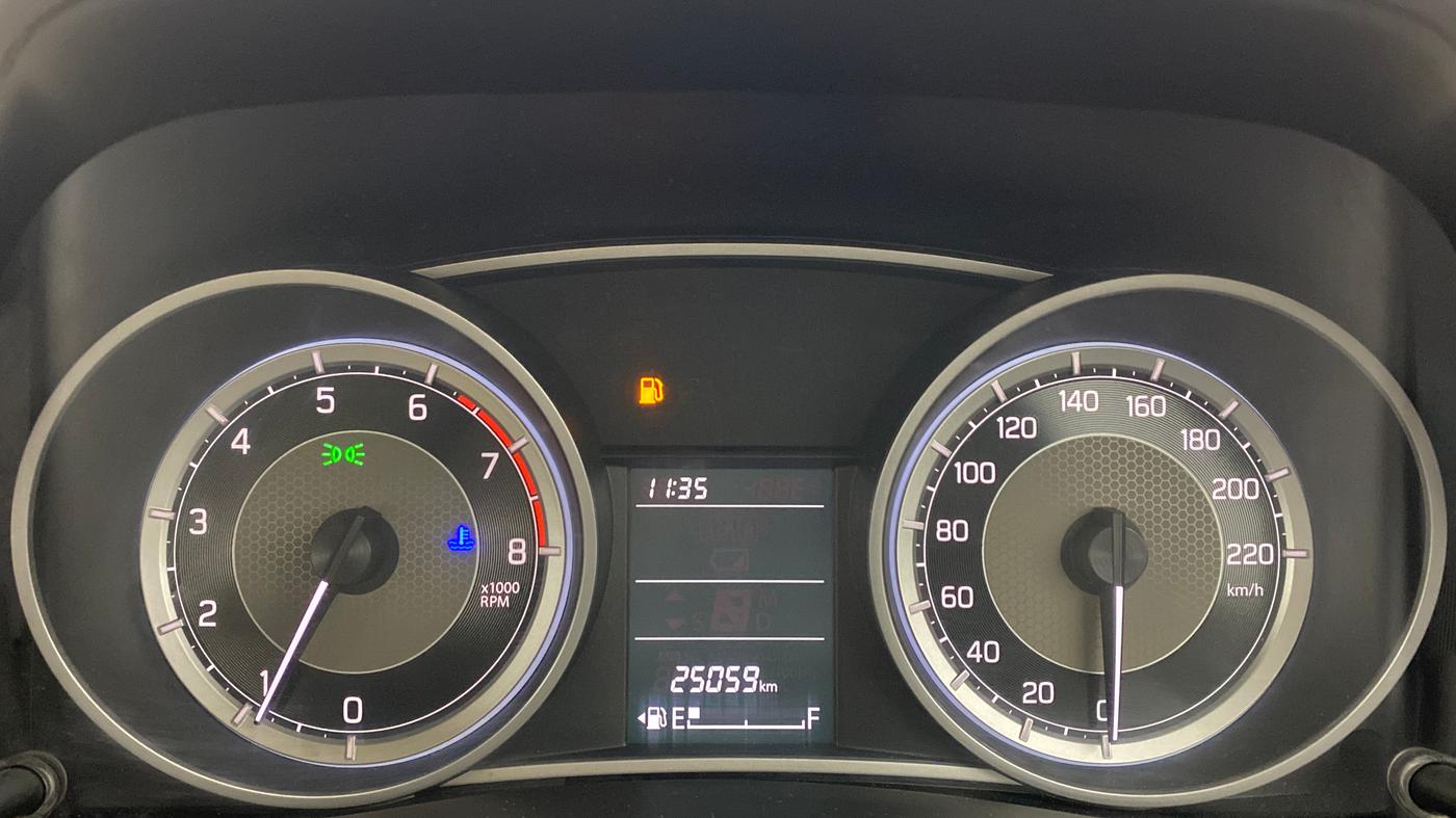 2018 Maruti Dzire VXI, Petrol, Manual, 25,101 km, Odometer Image