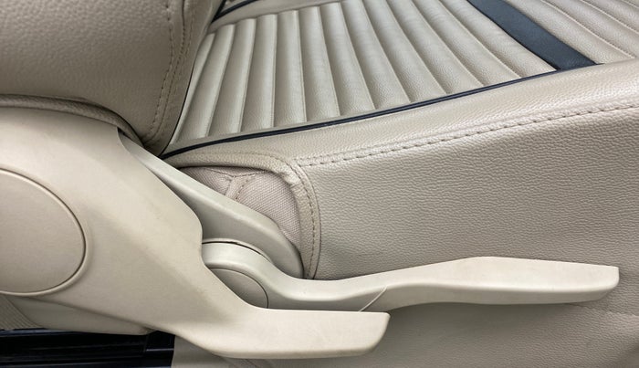 2018 Maruti Dzire VXI, Petrol, Manual, 25,101 km, Driver Side Adjustment Panel