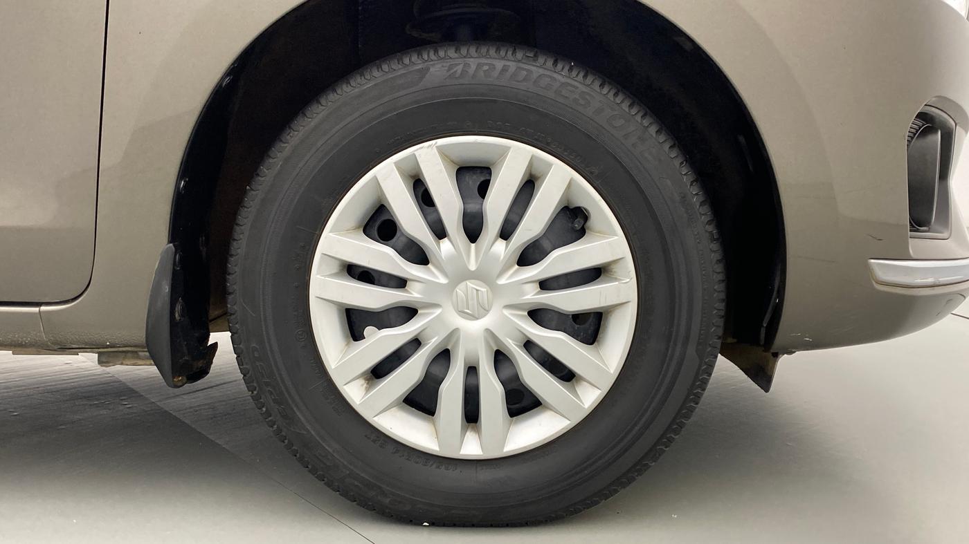 2018 Maruti Dzire VXI, Petrol, Manual, 25,101 km, Right Front Wheel
