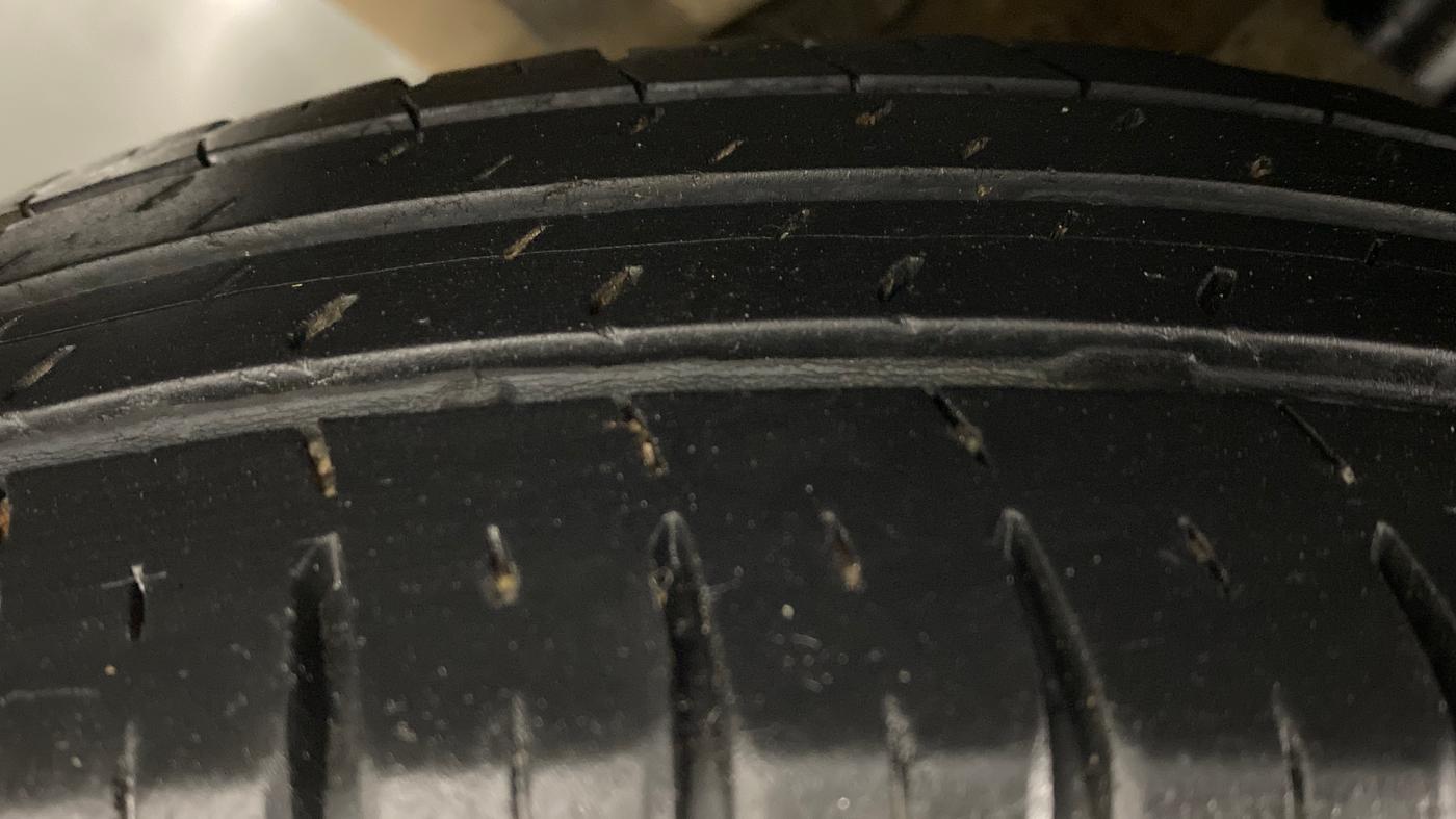 2018 Maruti Dzire VXI, Petrol, Manual, 25,101 km, Right Rear Tyre Tread