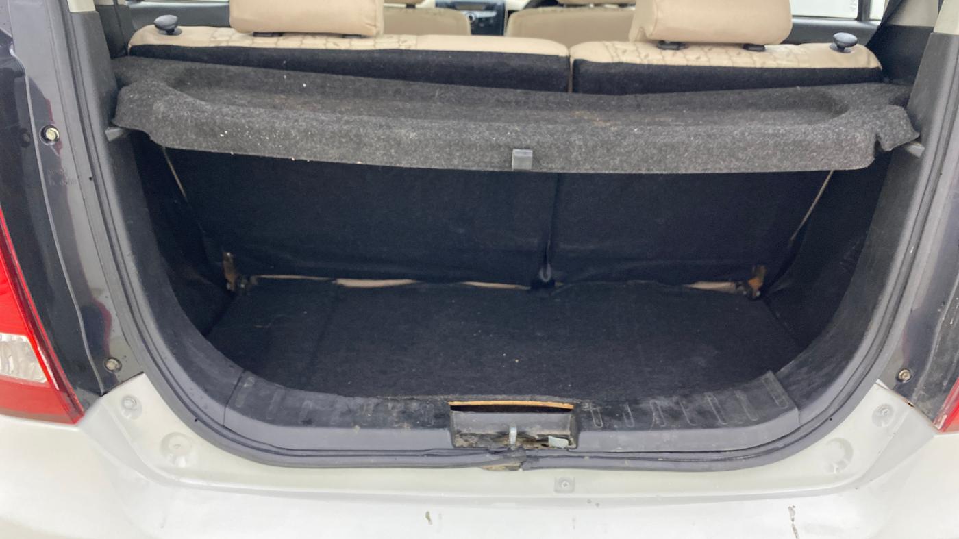 2017 Maruti Wagon R 1.0 VXI AMT, Petrol, Automatic, 63,744 km, Boot Inside