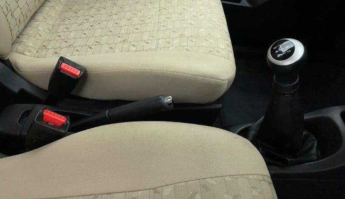 2018 Maruti Wagon R 1.0 VXI, Petrol, Manual, 11,504 km, Gear Lever