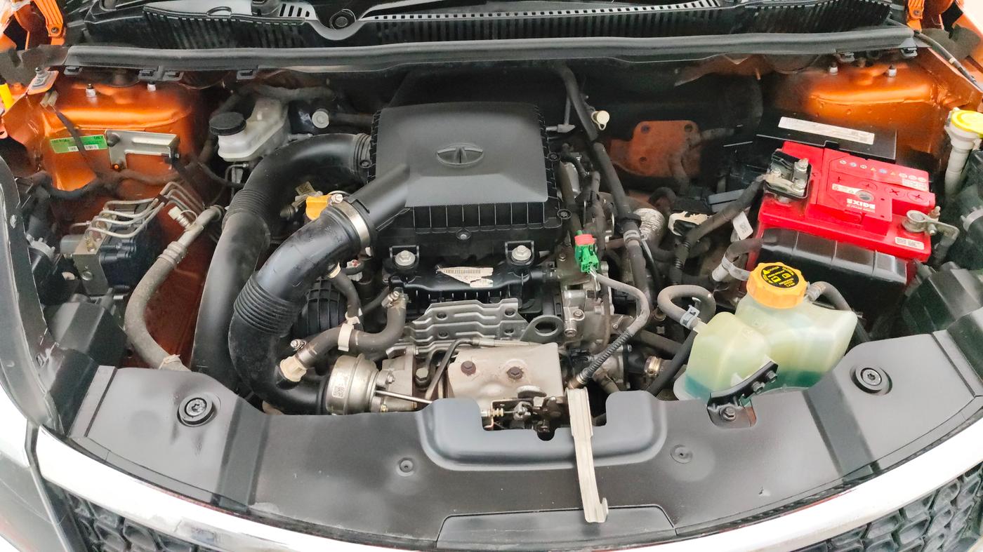 2019 Tata NEXON XZA PLUS PETROL, Petrol, Automatic, 51,589 km, Engine View