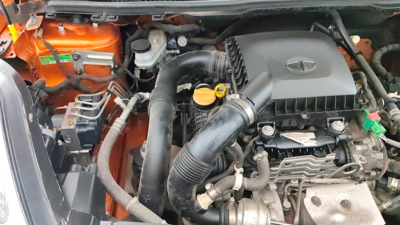 2019 Tata NEXON XZA PLUS PETROL, Petrol, Automatic, 51,589 km, Engine View - Right