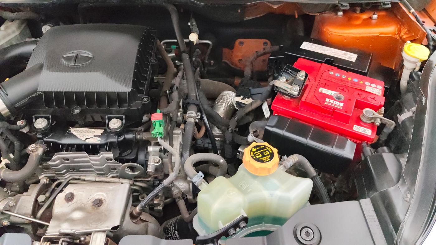 2019 Tata NEXON XZA PLUS PETROL, Petrol, Automatic, 51,589 km, Engine View - Left