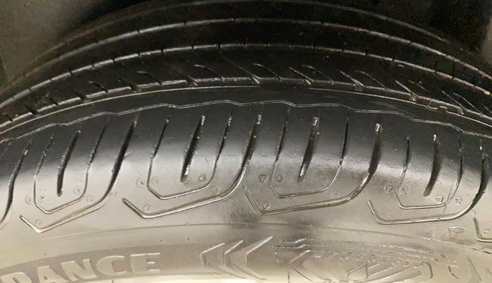 2022 Skoda KUSHAQ AMBITION 1.0L TSI AT, Petrol, Automatic, 24,579 km, Left Rear Tyre Tread