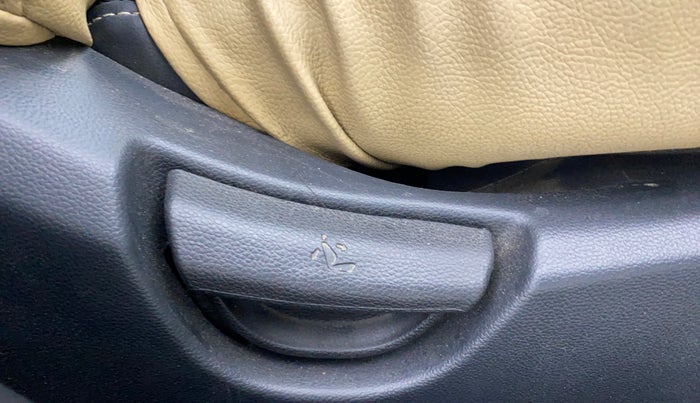 2016 Hyundai Grand i10 ASTA 1.2 KAPPA VTVT, Petrol, Manual, 35,166 km, Driver Side Adjustment Panel