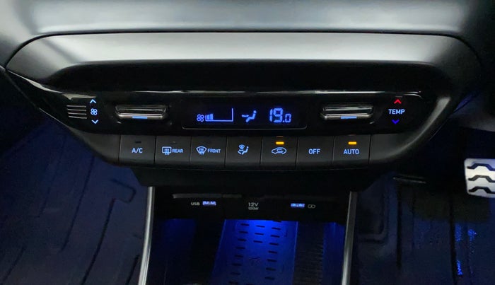 2020 Hyundai NEW I20 ASTA(O) 1.0TURBO DCT DUAL TONE, Petrol, Automatic, 33,748 km, Automatic Climate Control