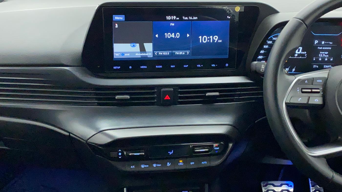 2020 Hyundai NEW I20 ASTA(O) 1.0TURBO DCT DUAL TONE, Petrol, Automatic, 33,748 km, Air Conditioner