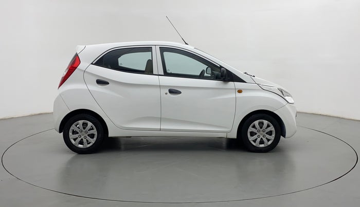 2017 Hyundai Eon MAGNA PLUS, Petrol, Manual, 25,763 km, Right Side