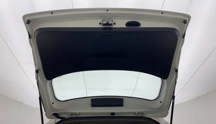 2017 Hyundai Creta 1.6 E + VTVT, Petrol, Manual, 43,547 km, Boot Door Open