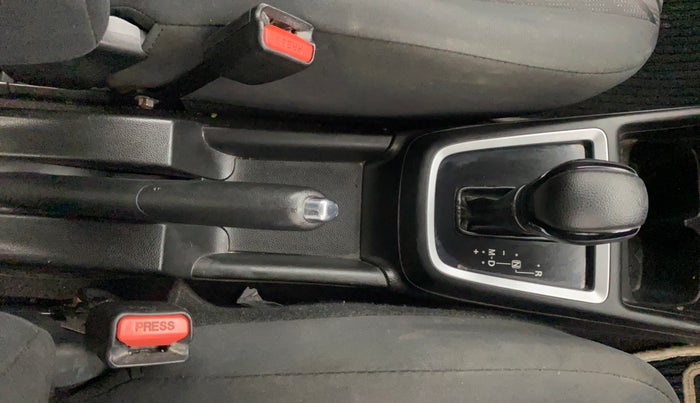 2018 Maruti Swift VXI AMT, Petrol, Automatic, 51,441 km, Gear Lever