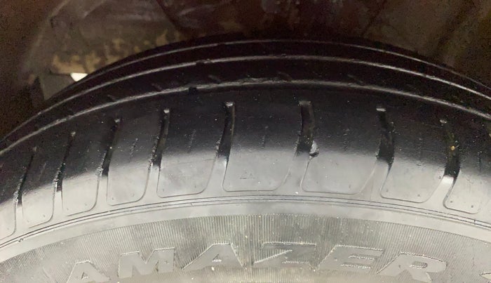 2018 Maruti Swift VXI AMT, Petrol, Automatic, 51,441 km, Left Front Tyre Tread
