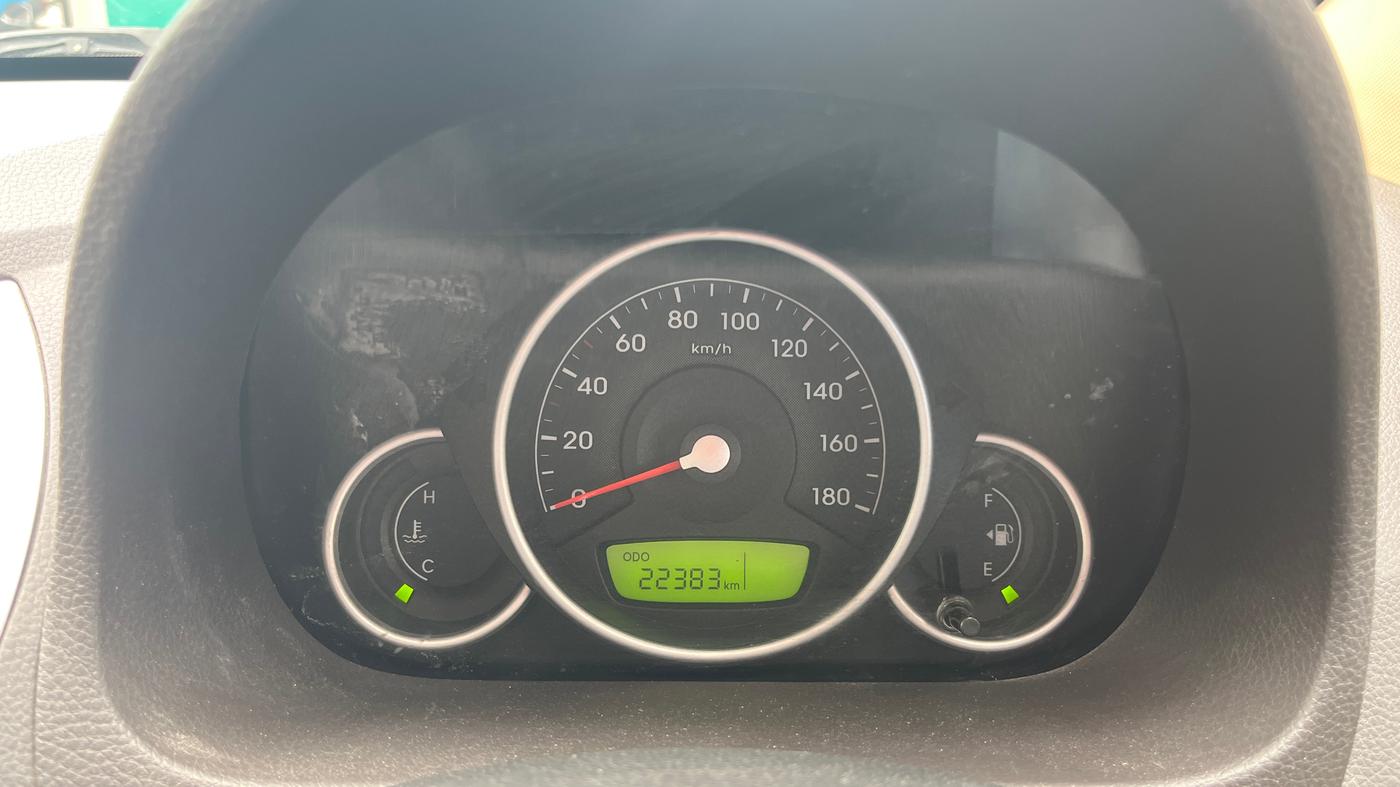 2016 Hyundai Eon MAGNA +, Petrol, Manual, 22,383 km, Odometer Image