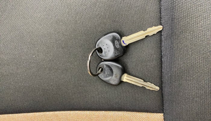 2016 Hyundai Eon MAGNA +, Petrol, Manual, 54,148 km, Key Close Up