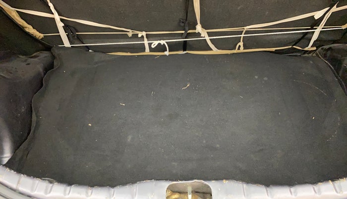 2016 Hyundai Eon MAGNA +, Petrol, Manual, 54,148 km, Boot Inside