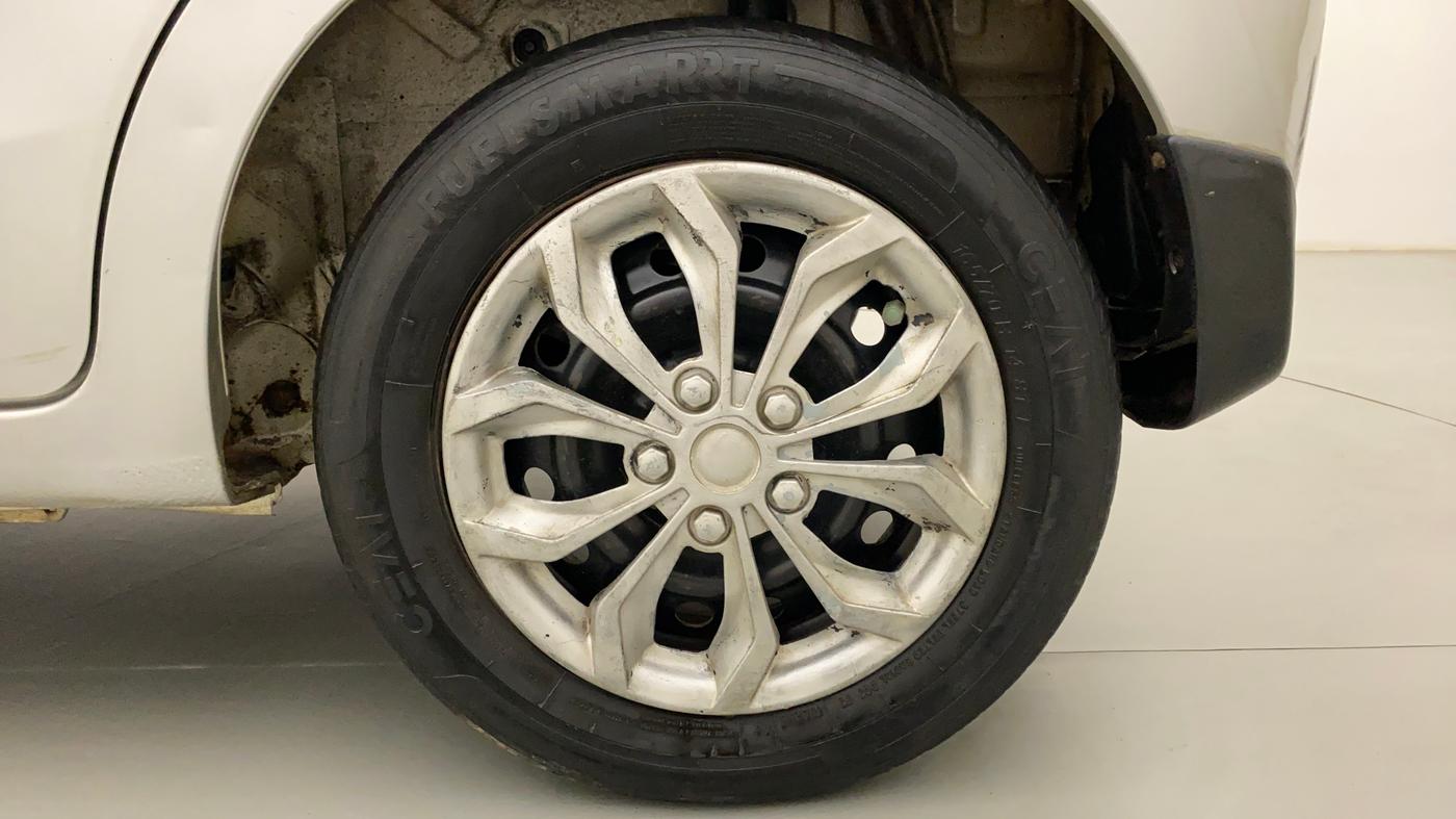 2015 Maruti Celerio VXI CNG, CNG, Manual, 56,930 km, Left Rear Wheel