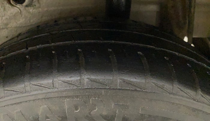 2015 Maruti Celerio VXI CNG, CNG, Manual, 56,930 km, Left Rear Tyre Tread
