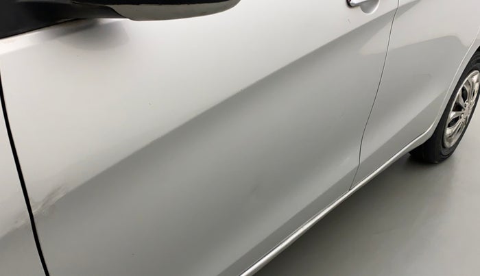 2015 Maruti Celerio VXI CNG, CNG, Manual, 56,930 km, Front passenger door - Slightly dented