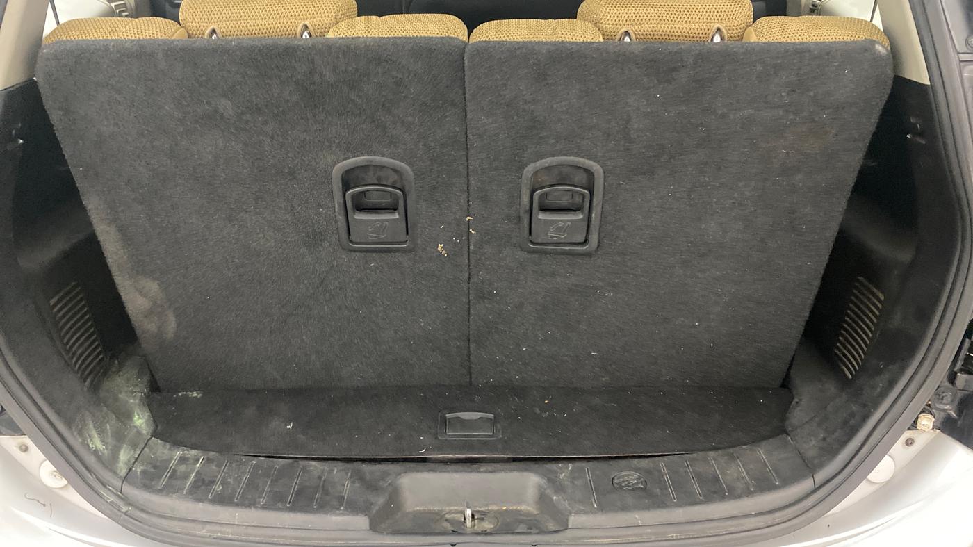 2019 Mahindra XUV500 W7, Diesel, Manual, 98,564 km, Boot Inside